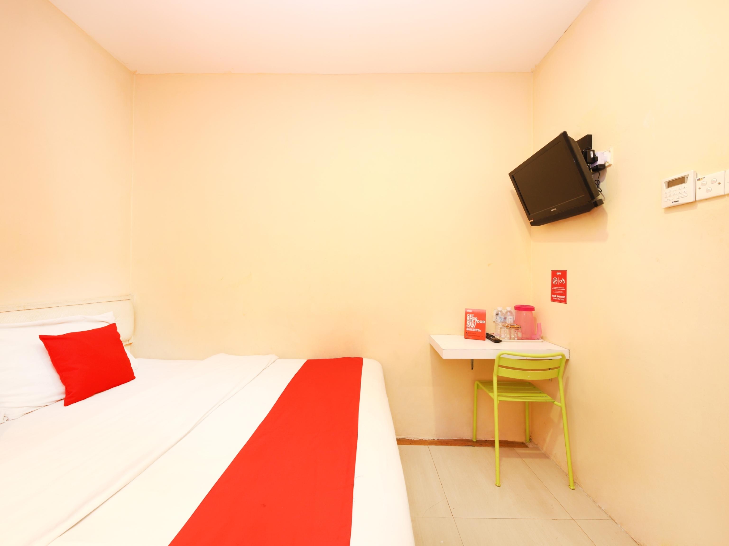 Oyo 479 The Green Hotel Ампанг Екстериор снимка
