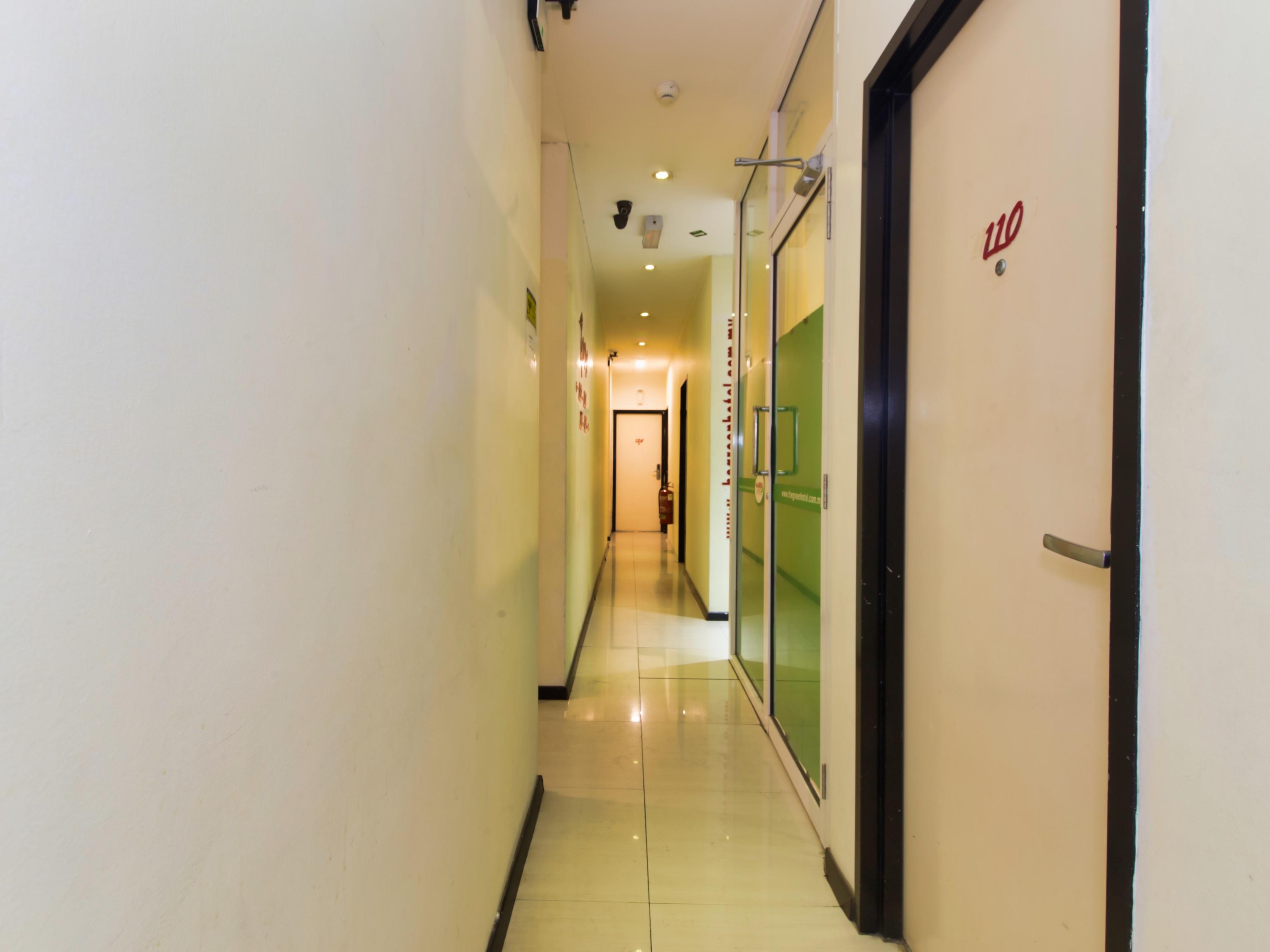 Oyo 479 The Green Hotel Ампанг Екстериор снимка