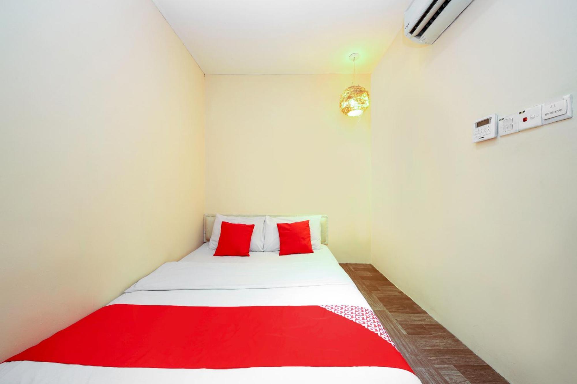 Oyo 479 The Green Hotel Ампанг Екстериор снимка