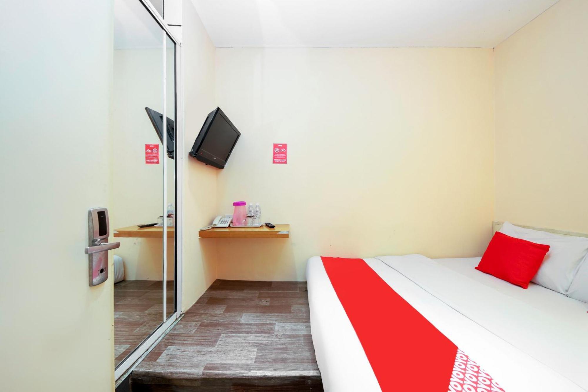 Oyo 479 The Green Hotel Ампанг Екстериор снимка