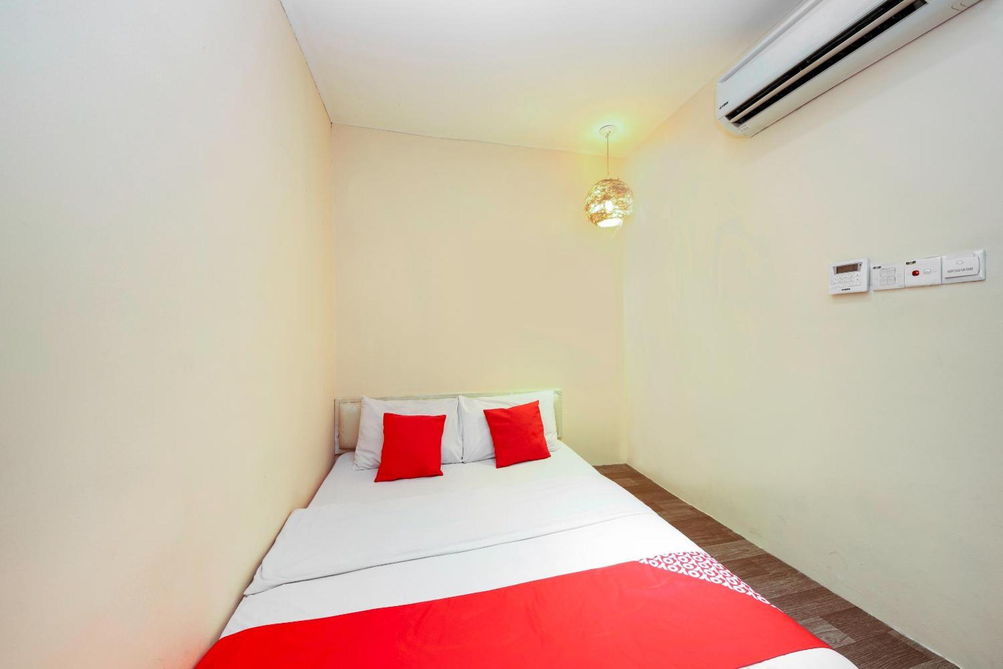 Oyo 479 The Green Hotel Ампанг Екстериор снимка