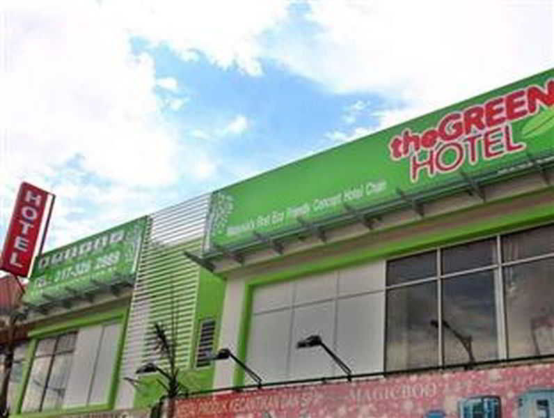 Oyo 479 The Green Hotel Ампанг Екстериор снимка