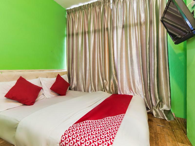 Oyo 479 The Green Hotel Ампанг Екстериор снимка